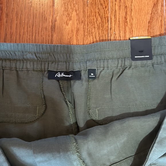 NWT REITMANS PETITE SLIM CROPPED PANTS CARGO POCKET ZIPPER SIZE 16 - Picture 5 of 10